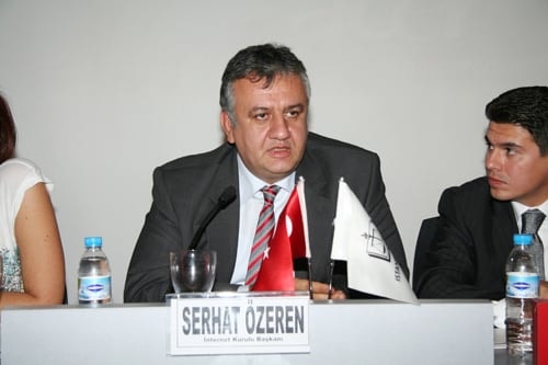 İnternet Yasası Taslağı Tartışıldı 
 - 10