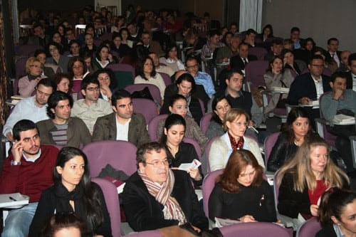 “Kadın Hakları Ve Aile İçi Şiddet” Konulu Sertifika Programı

 - 6