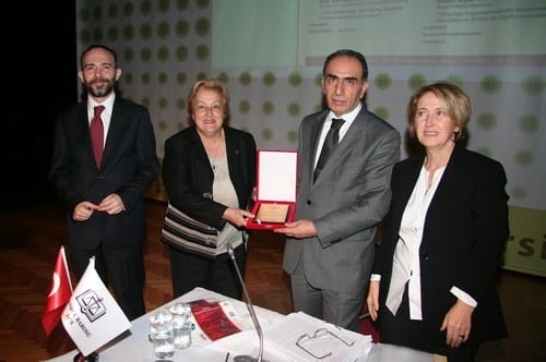 Edinilmiş Mallara Katılma Rejimi Ve Boşanma Hukuku İle İlgili Uygulama Sorunları

 - 53