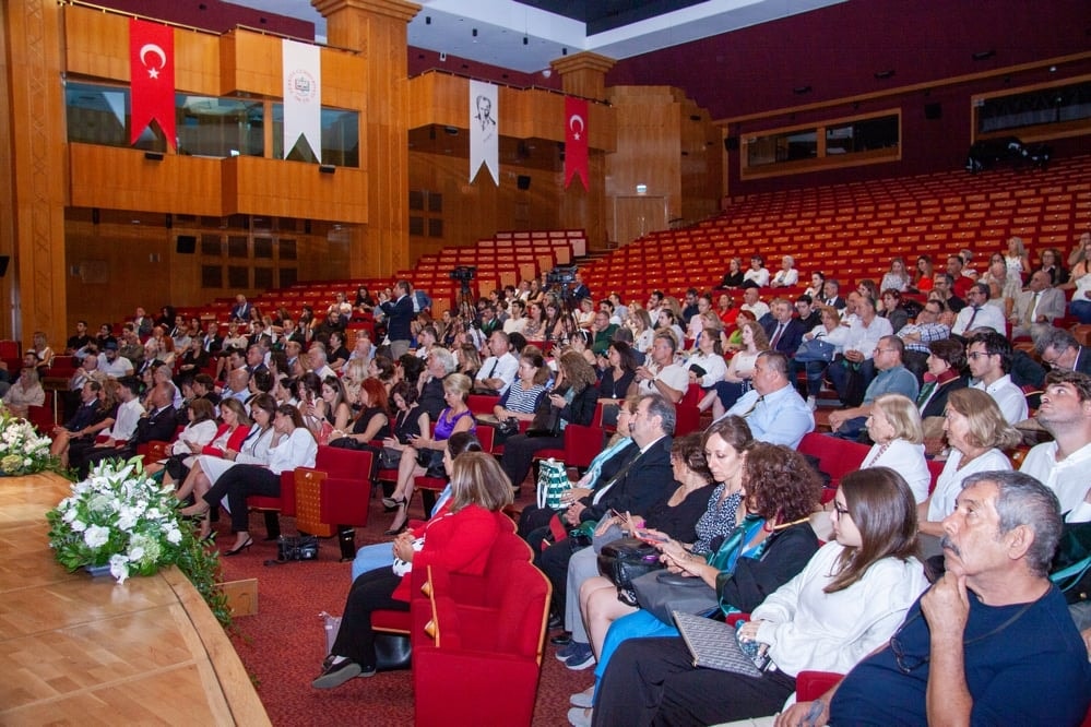 Meslekte 25, 30 ve 35 Yılını Dolduran Meslektaşlarımıza Plaket Verildi - 32