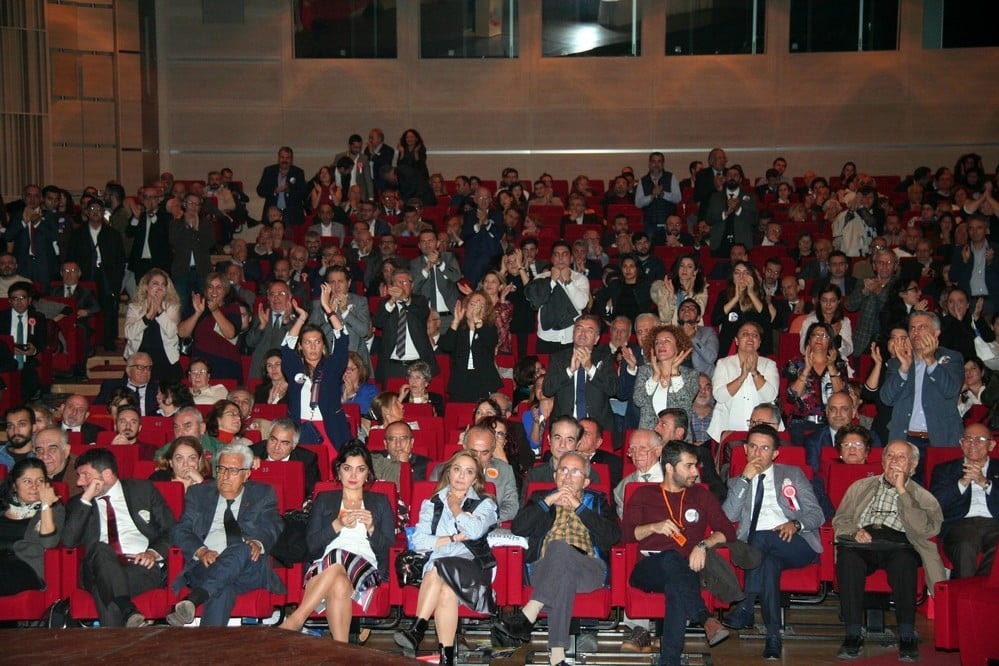 Başkan Durakoğlu Güven Tazeledi - 210