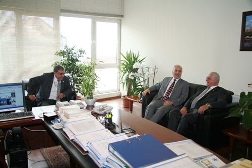 İstanbul Valisi Hüseyin Avni Mutlu İstanbul Barosunu
   Ziyaret Etti
 - 1