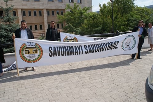 Muğla Barosu Yürüyüş Düzenledi
 - 5