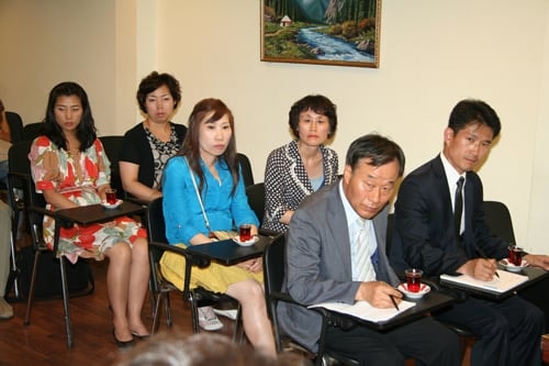 Güney Koreli Hukukçular Heyeti
Baromuzu Ziyaret Etti - 11