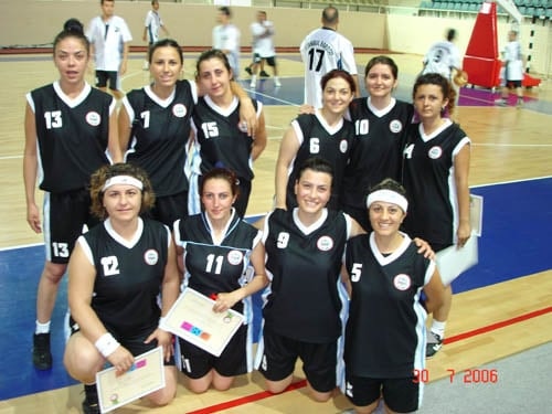 Baromuz Bayan Ve Erkek Basketbol 
Ve Voleybol Takımları
Yeni Oyuncular Bekliyor
