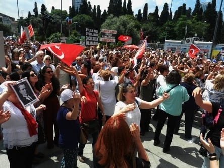 Devrim Yasamız Medeni Kanuna Sahip Çıkıyoruz Yürüyüşü - 61