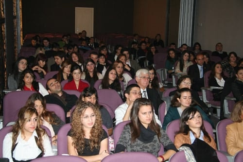 Dünya Şiddetle Mücadele Gününde Toplum Ve Şiddet Konusu Ele Alındı - 11