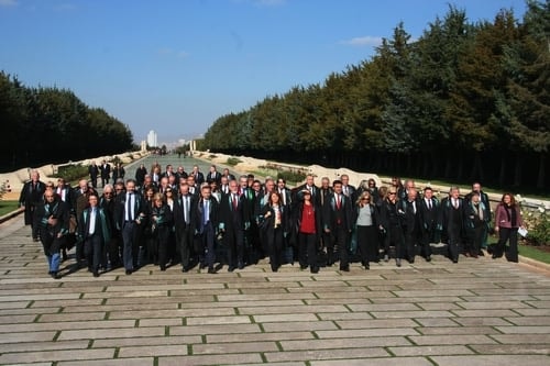 İstanbul Barosu Heyeti Anıtkabir’De Ata’Nın Huzurunda

 - 8