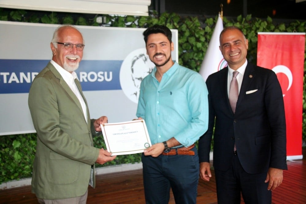 İngilizce Kursunu Tamamlayanlara Sertifikaları Verildi - 8