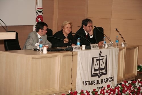 Sağlık Çalışanlarının Kadına Yönelik Şiddetin Önlenmesinde

Hukuki Ve Cezai Sorumluluğu 
 - 21