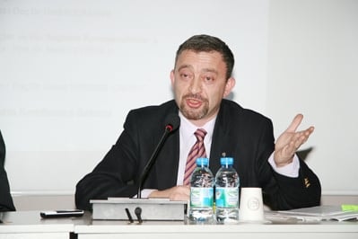 Toplumu Kimse Tehdit Edemez

 - 9