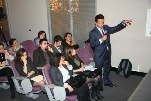 İstanbul Barosu Dış İlişkiler Merkezi Tarafından Düzenlenen
“Sınırlar Ve Sığınmacılar: Bir Suriye Örneği “ Konulu Toplantı Yapıldı - 93