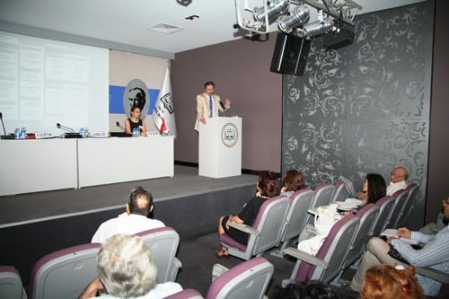 Sağlık Çalışanları, Diğerlerinden
16 Kat Daha Fazla Şiddet Görüyor - 2