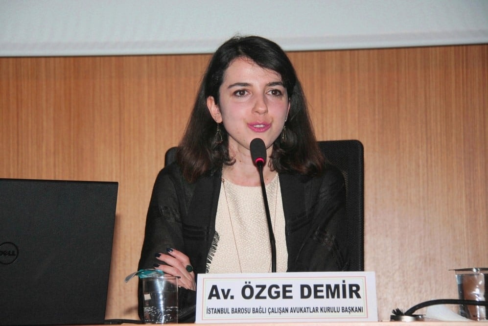 İş Yerinde Kadın: Sömürü, Mobbing, Şiddet ve Taciz - 1