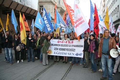 4+4+4 Dayatması Yürüyüşle Protesto Edildi

 - 12