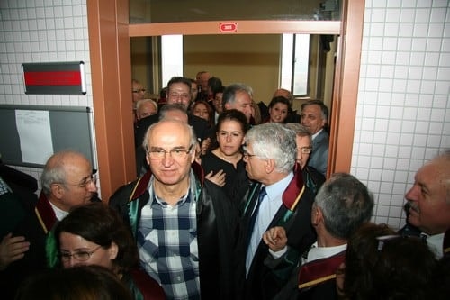 Savunmanın Ve Baronun Yargılandığı Dava Beraatla Sonuçlandı

 - 27