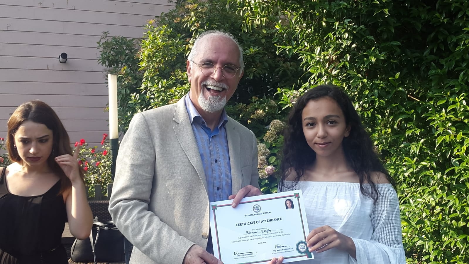 40. Dönem Hukuk İngilizcesi ve Terminoloji Derslerine Katılanlara Törenle Belgeleri Verildi - 30