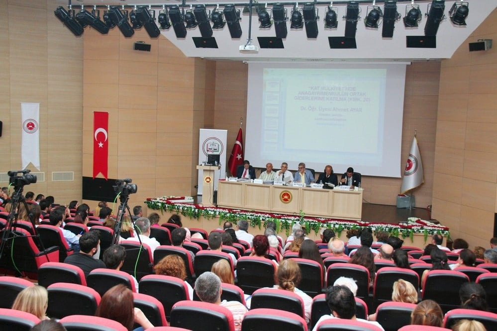 İmar Barışı, Kentsel Dönüşüm ve Tapu Uygulamaları ile Kat Mülkiyetine İlişkin Güncel Sorunlar Semineri - 217