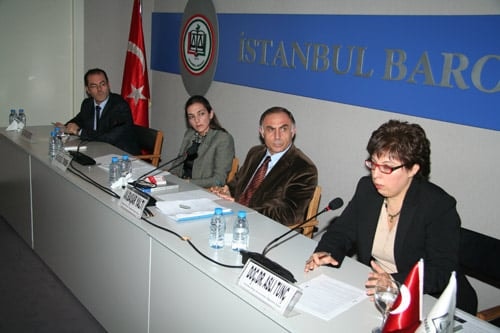 Türkiye İfade Özgürlüğünde Her Yıl Geriye Gidiyor

 - 7