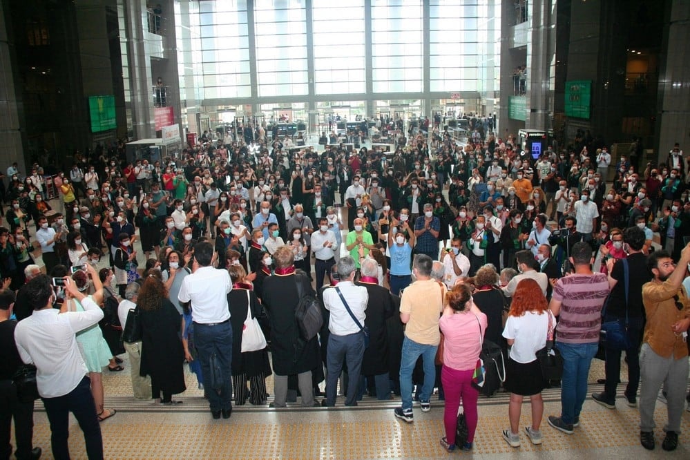 Avukatların Direnişi Sürüyor - 1