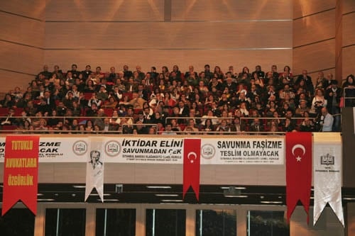 İstanbul Barosu Olağanüstü Genel Kurul Kararı: ‘Başkan Ve Yönetim Kurulu Görevinin Başındadır. İrademize Sahip Çıkıyoruz”

 - 27