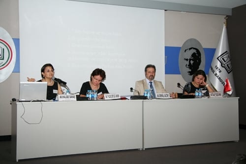 Sağlık Çalışanları, Diğerlerinden
16 Kat Daha Fazla Şiddet Görüyor - 8