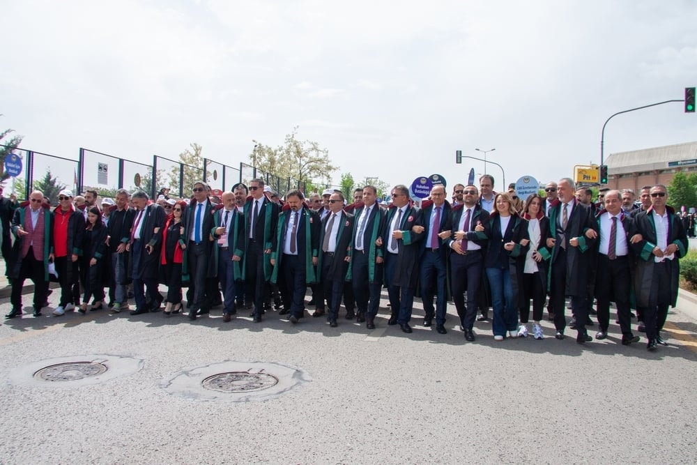 Binlerce Meslektaşımızla “Avukat İçin de Adalet” İçin Ankara’da Bir Araya Geldik - 10