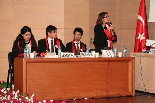 Farazi Dava Yarışması Yapıldı

 - 84