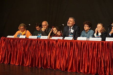 Hak, Hukuk, Demokrasi Ve Çocuk