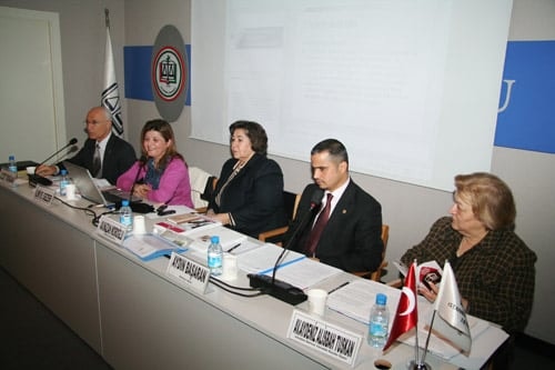 Kadın Kuruluşları Bu Yıl 11 Sığınma Evi Daha Açılması İçin Çağrıda Bulundu

 - 6