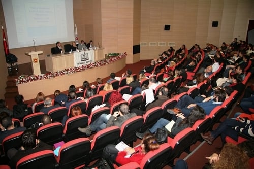 Sağlık Çalışanlarının Kadına Yönelik Şiddetin Önlenmesinde

Hukuki Ve Cezai Sorumluluğu 
 - 9