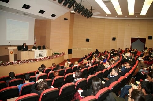 Kadın Hakları Ve Aile İçi Şiddet” Konulu Sertifika Programı Devam Ediyor - 1