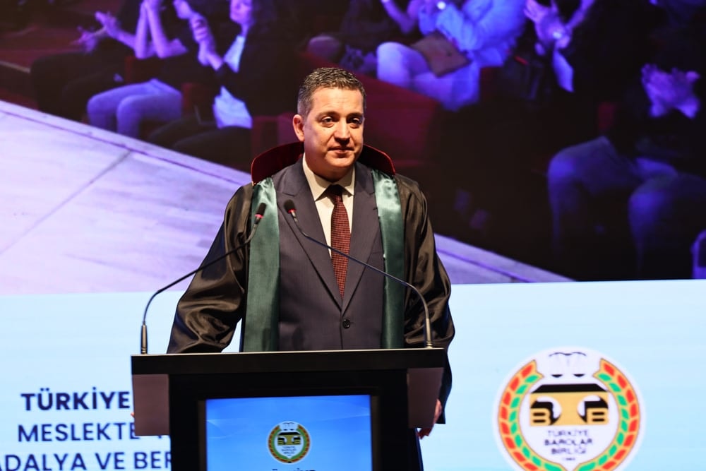 Meslekte 40, 50 ve 60 Yılını Dolduran Meslektaşlarımıza Plaket Verildi - 145