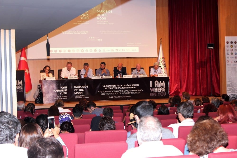 Uluslararası Konferans: ‘Ayın Karanlık Yüzü’ - 163