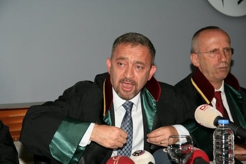 Yolsuzluk İddialarını Kapatılmış Saymak Hukuken Mümkün Değildir

 - 19