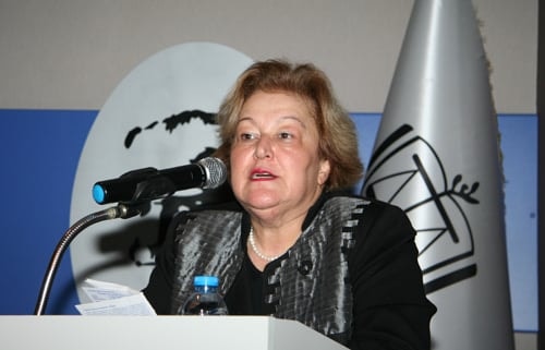 Türkiye Kadın Sorununu Çözerek Çağdaşlaşır
 - 1