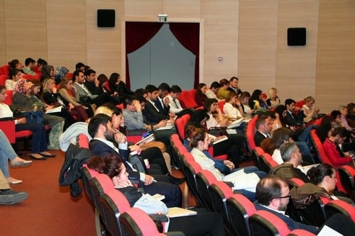 Kadın Hakları Ve Aile İçi Şiddet” Konulu Sertifika Programı Devam Ediyor
 - 28