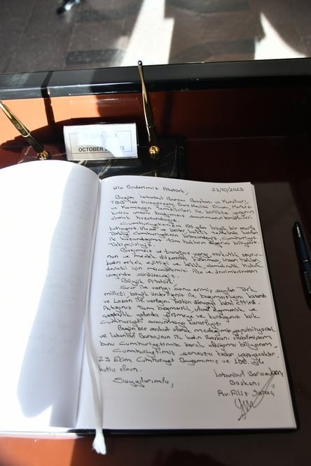 İstanbul Barosu Cumhuriyetimizin 100. Yılında Anıtkabir’de ATAMIZIN Huzurunda - 3