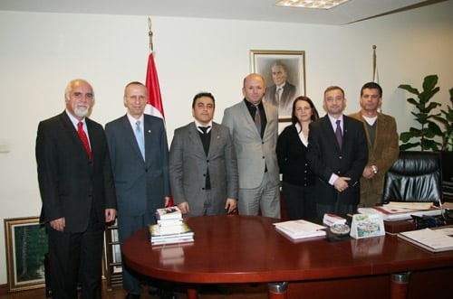 Eğitim-İş Sendikası Temsilcileri Baromuzu Ziyaret Etti

