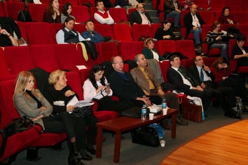 Kadına Ve Aileye Yönelik Şiddetle Mücadelenin Bir Devlet Politikası Olarak Ortaya Konulması Gerekir
 - 75