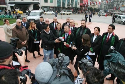 5 Nisan Avukatlar Gününü Kutlamıyoruz

 - 22