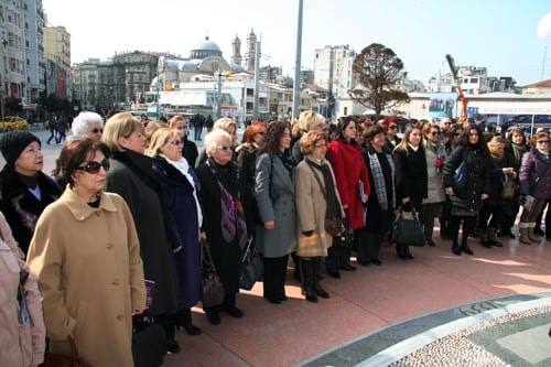 Kadını Ve Erkeği Eşit Bir Türkiye Çağdaştır

 - 12