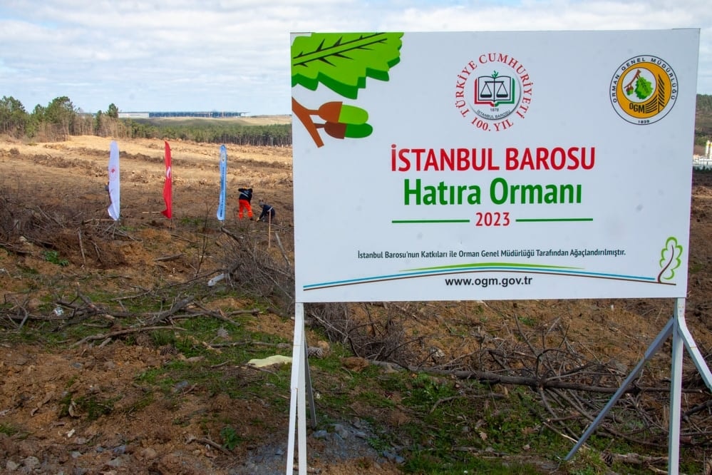 İstanbul Barosu Hatıra Ormanı’na  Depremde Kaybettiğimiz Meslektaşlarımız Anısına Fidan Diktik - 5