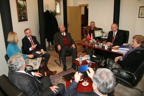 Rauf Denktaş Türk Dünyasının Kahramanıdır

 - 40