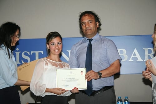 26. Dönem Hukuk İngilizcesi Ve Terminolojisi Derslerini Tamamlayanlara Katılım Belgeleri Verildi  - 18