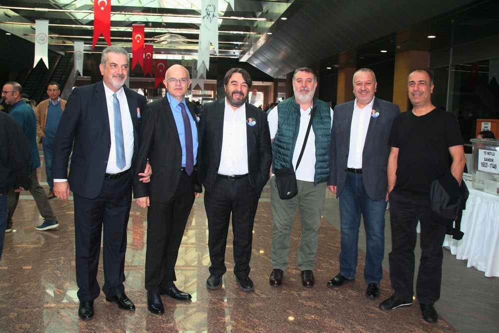 Başkan Durakoğlu Güven Tazeledi - 397