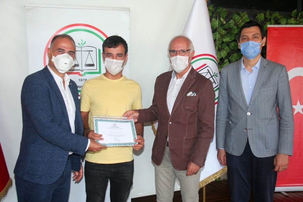 CMK ve Spor Hukuku Eğitimin Tamamlayanlara Sertifika Verildi - 32