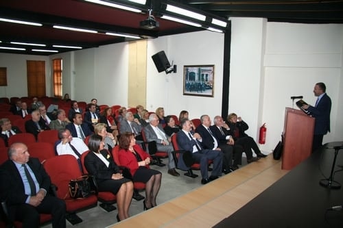 Baro Yönetiminden Ayrılanlara Anı Plaketi Verildi  

 - 21