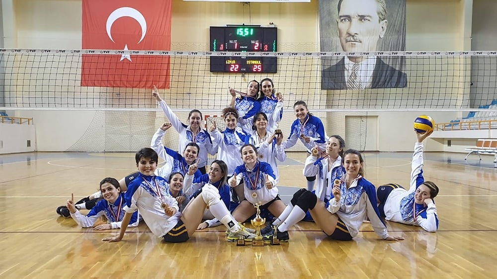 Dört Daldan Üçünde Şampiyonuz - 3