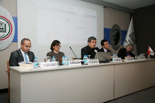 Avukata Yönelik Baskı Vatandaşa Yapılmış Sayılır

 - 32